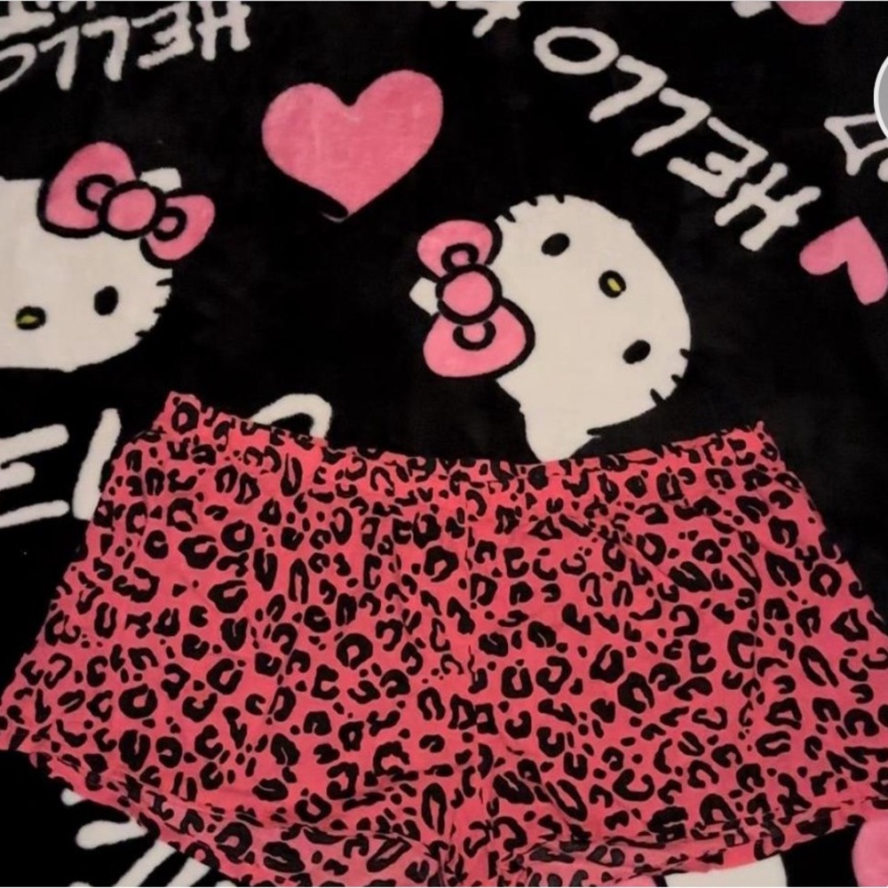 pink leopard print sleep shorts